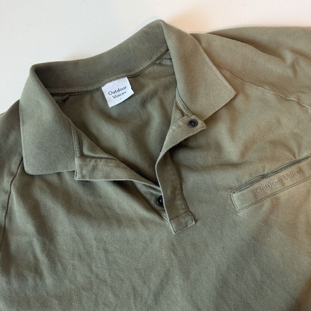 Outdoor Voices Mens Polo Shirt Large L Olive Green Short Sleeve Pique Snap Neck